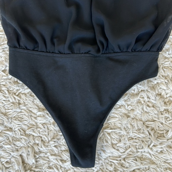 Aritzia Wilfred Free Long-Sleeve Bodysuit in Black (Size XS) - Picture 2 of 8